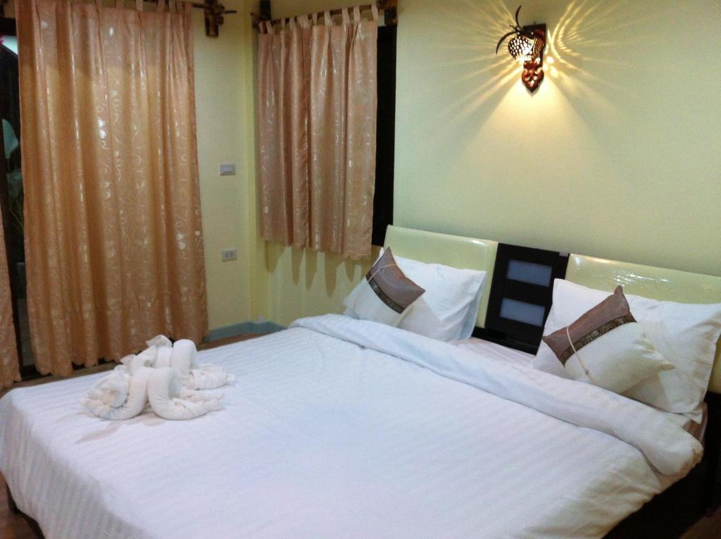 Charming 2* Suan Phueng