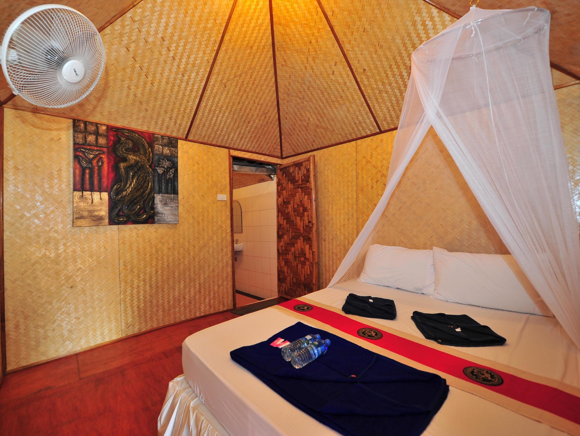 Hotel Cozy Seafront 2*