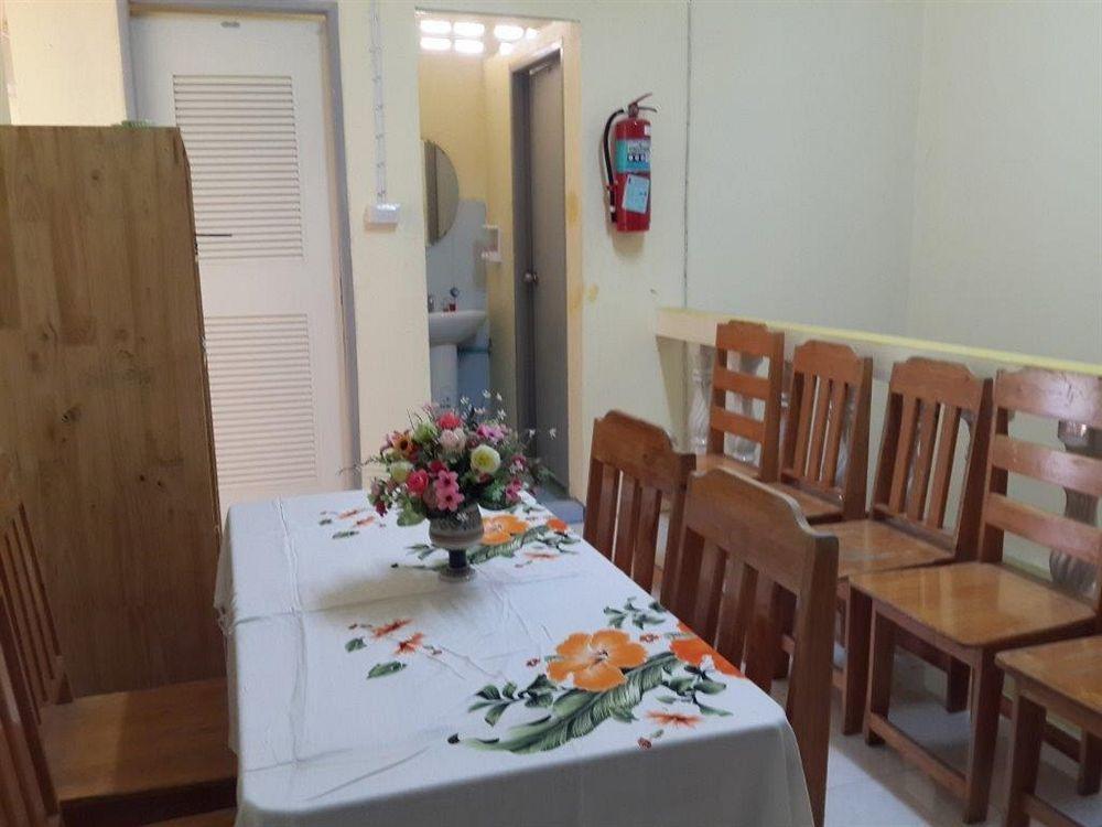 Guest house Seventeen 2*