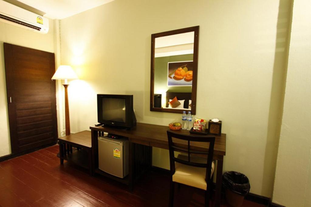 Orange Tree House 2*