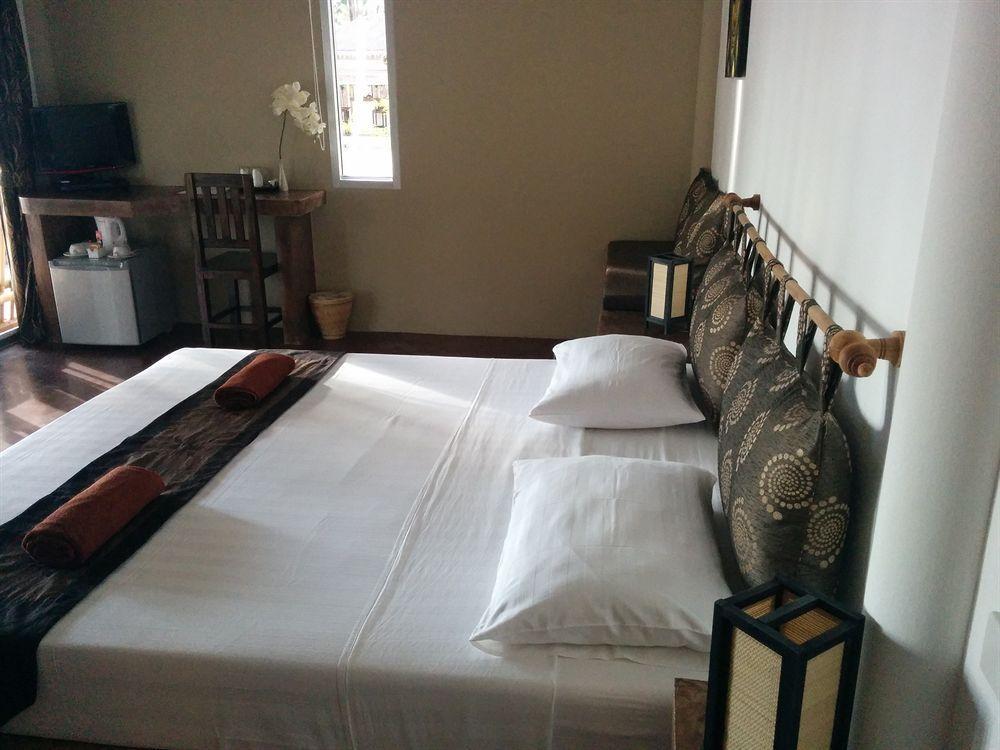 Angkana Hotel 3*