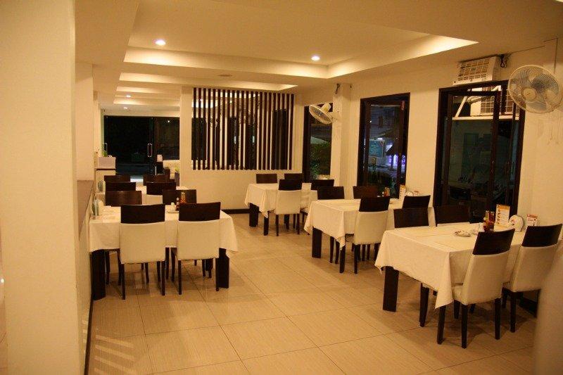 G House Hotel 3*