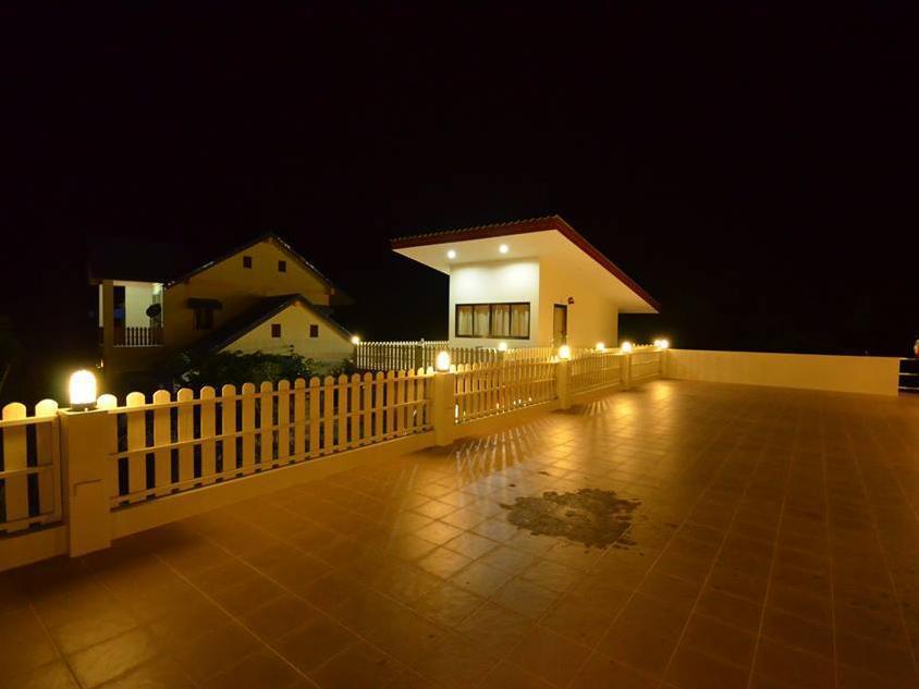 Charming Guest house Suan Phueng