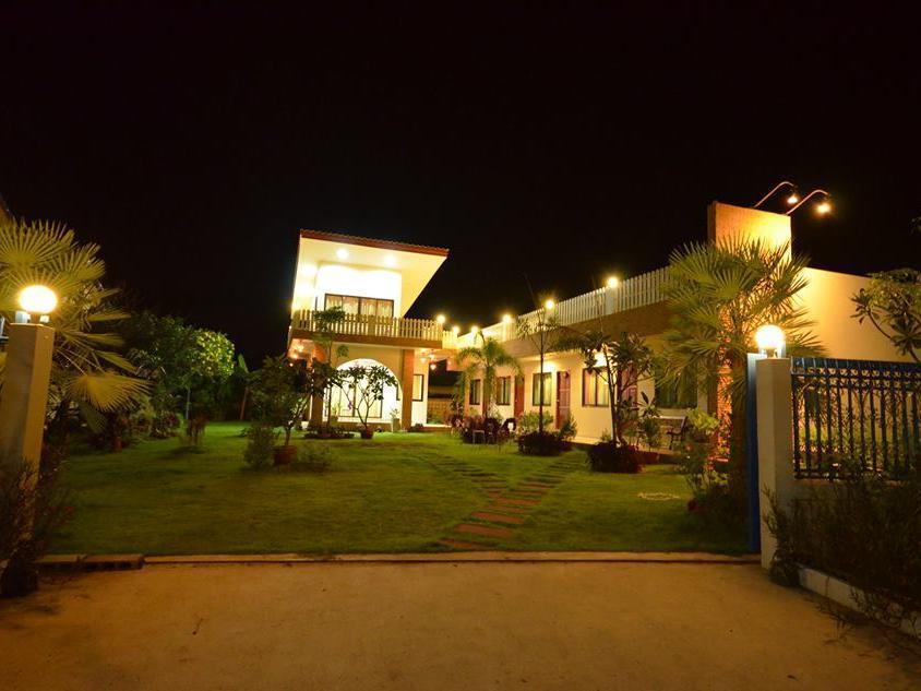 Charming Guest house 2*