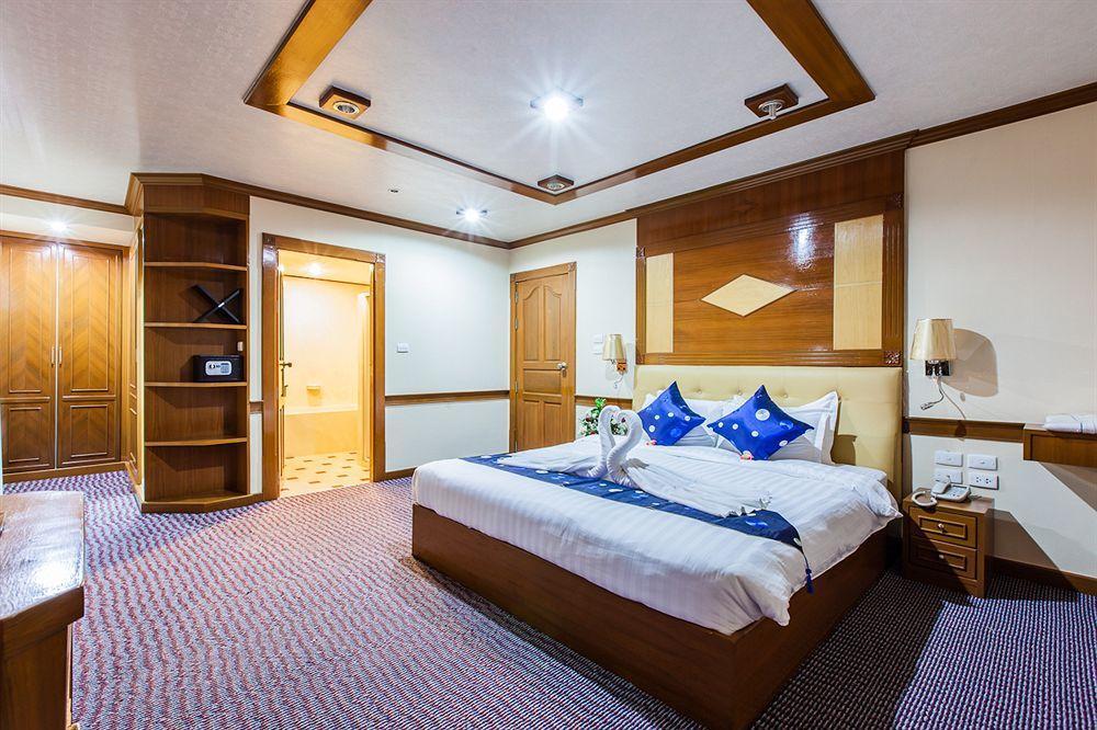 Oyo 796 Paradise Sukhumvit Hotel