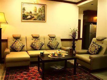 Oyo 796 Paradise Sukhumvit Hotel 3*