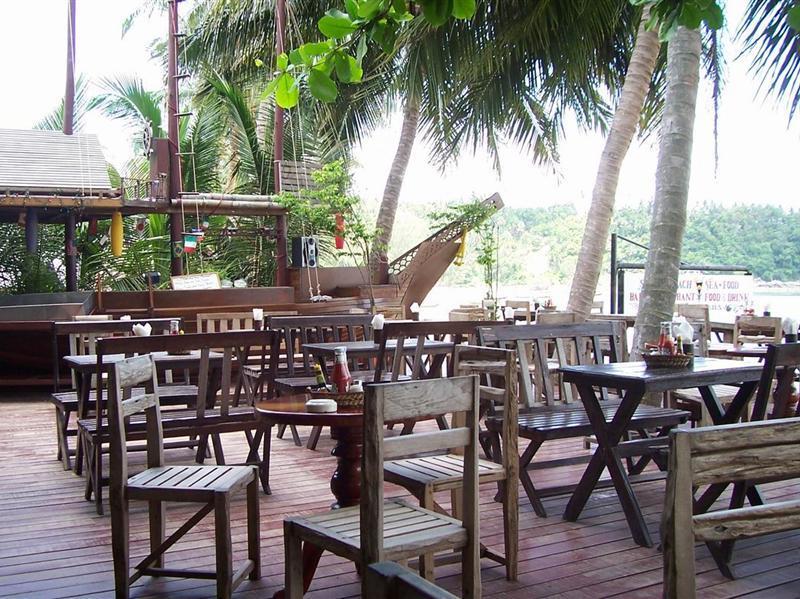 Resort Salad - Sha Extra Salad Beach