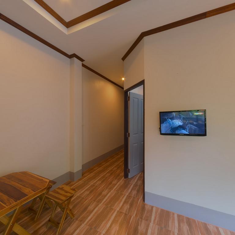 Resort Rim Khao 2*