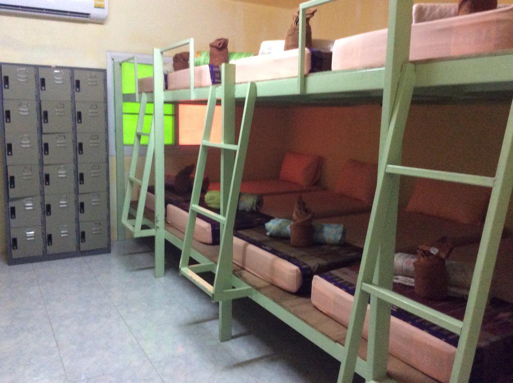 Maddy's Hostel *