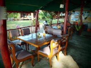 Longbeach Villa Hotel Krabi