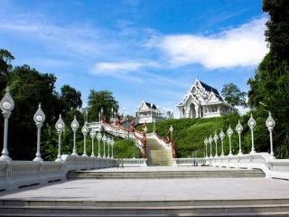 Boon Siam Hotel