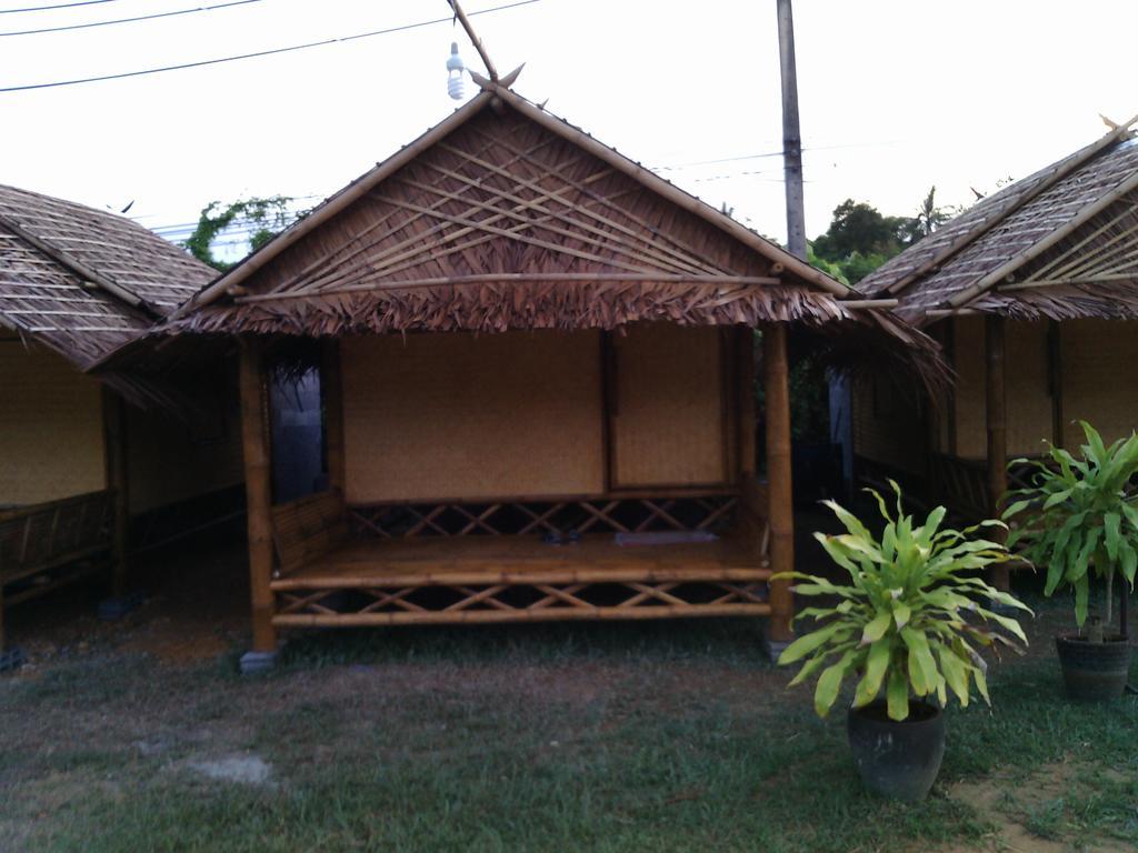 Lodge Pitt *