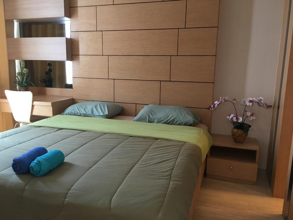 The Chezz By Apple & Frank Apartment *
