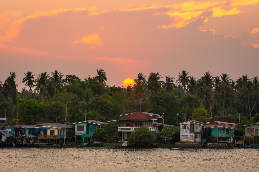 Kalanan Riverside Hotel 4*