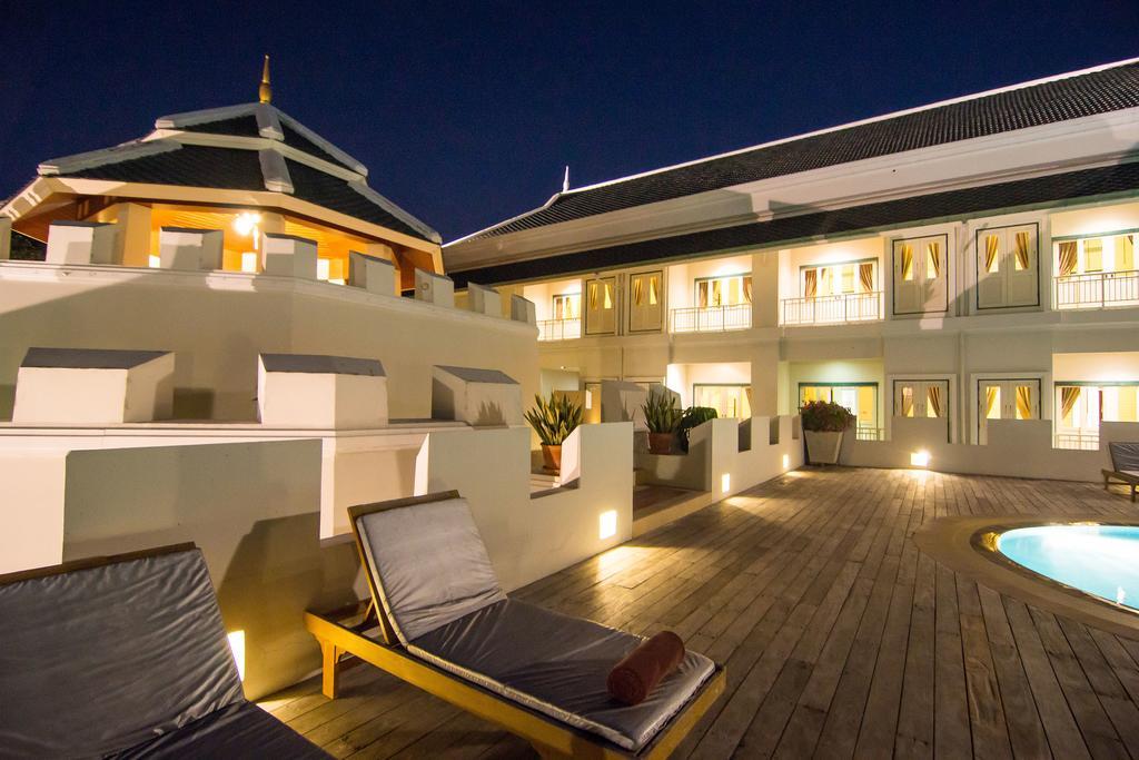 Hotel Kalanan Riverside Nonthaburi