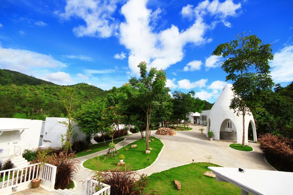 Aristo Chic & Farm 4* Suan Phueng