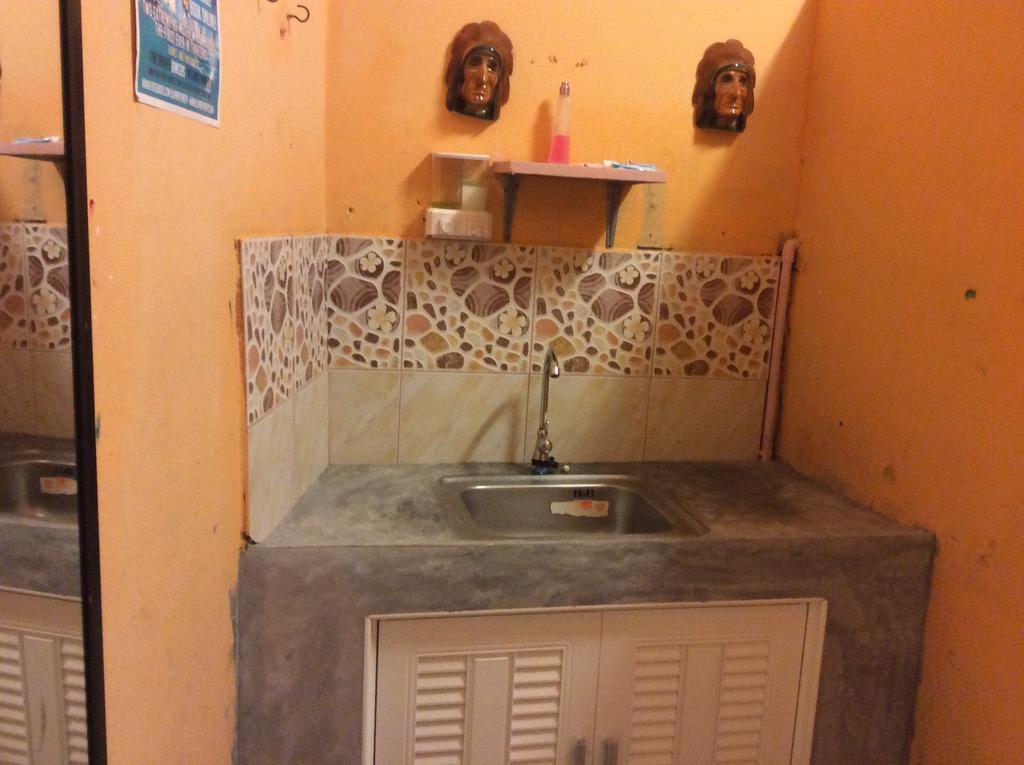 Hostel Maddy's