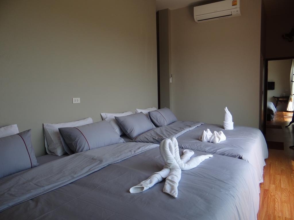 The Field Suan Phung 3*
