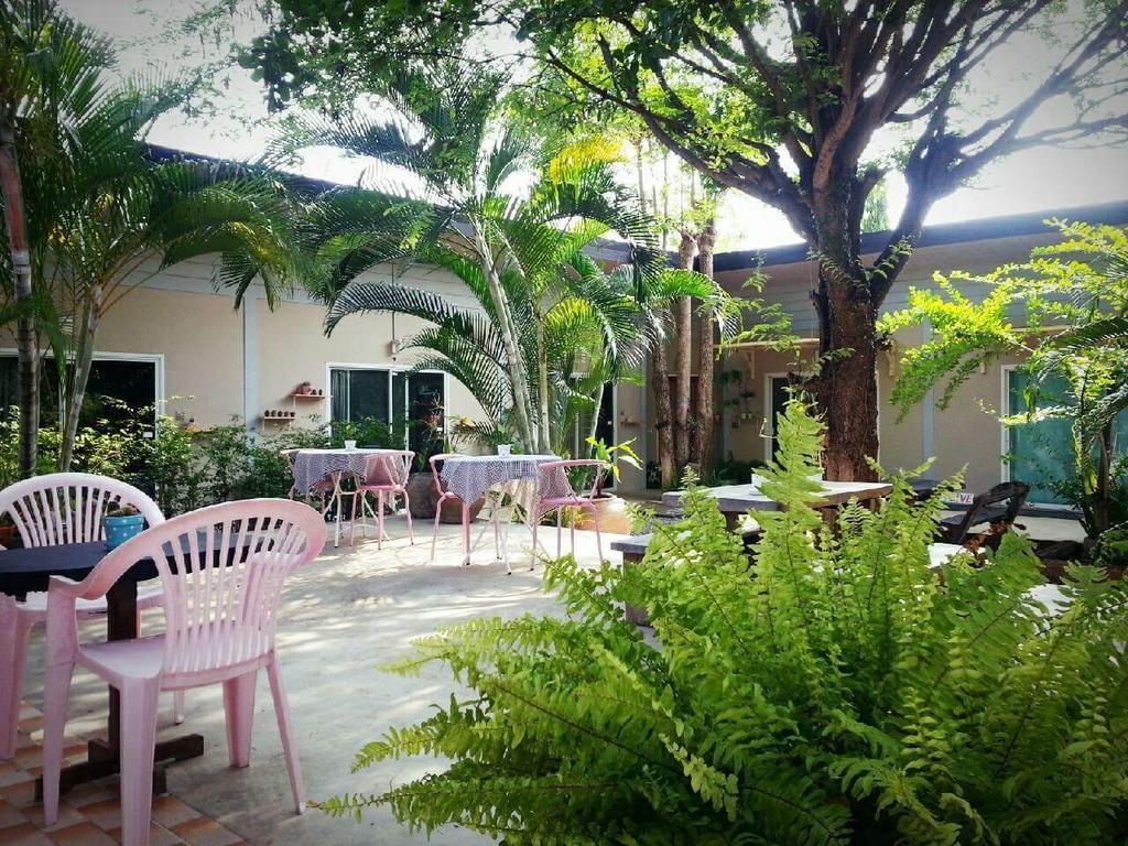 Baan Homlamoon Suan Phueng