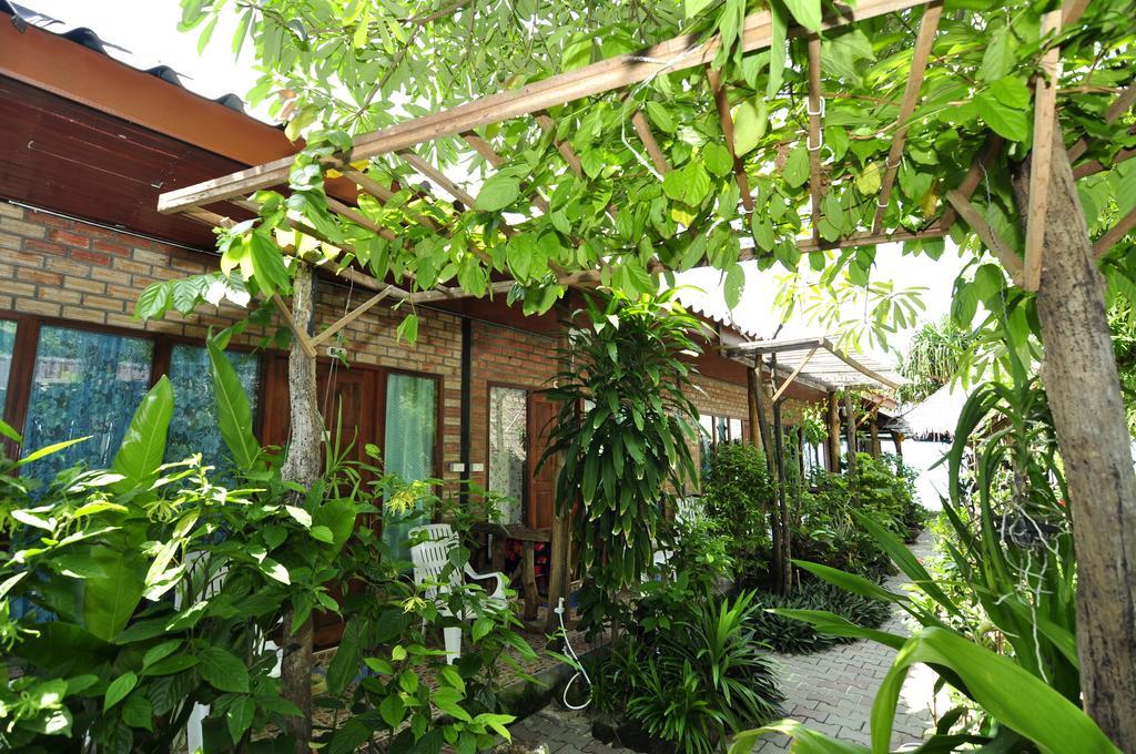 Dee Dee Beach House Phi Phi Don