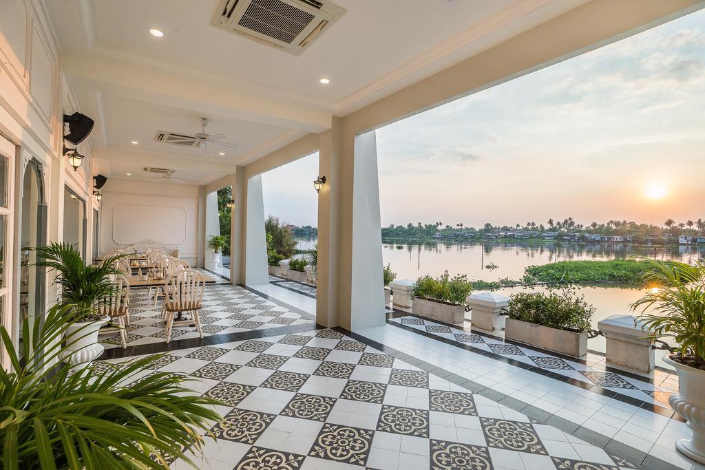 Hotel Kalanan Riverside