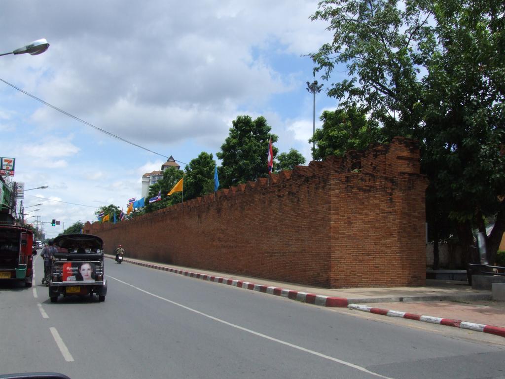 Baan Klang Vieng Chiang Mai