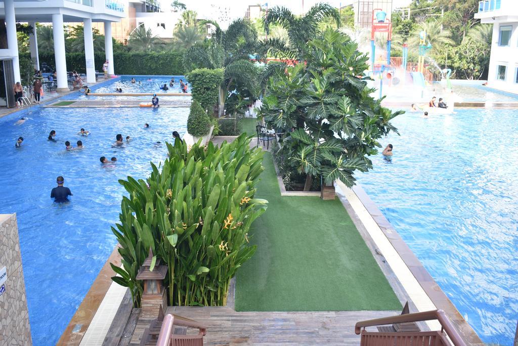 My By D511 Apartment *