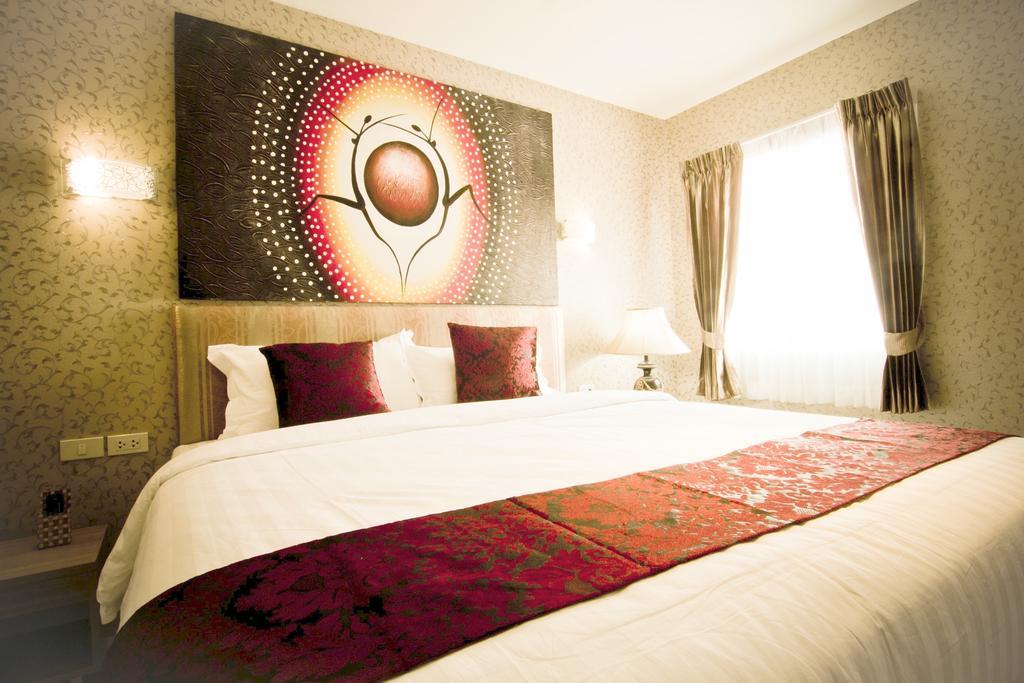 Roseate Hotel 3*