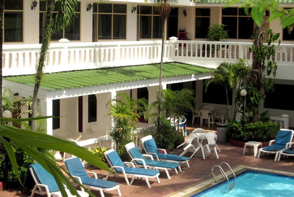 The Expat 3* Patong