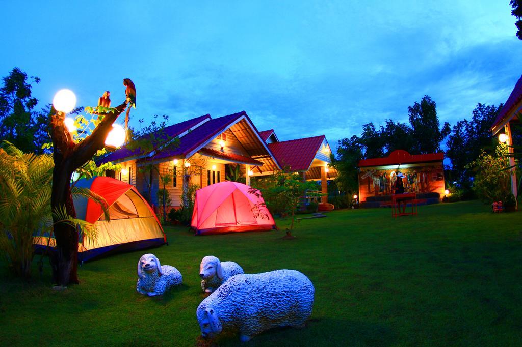 Resort Hacker's Hill Camping & 2*