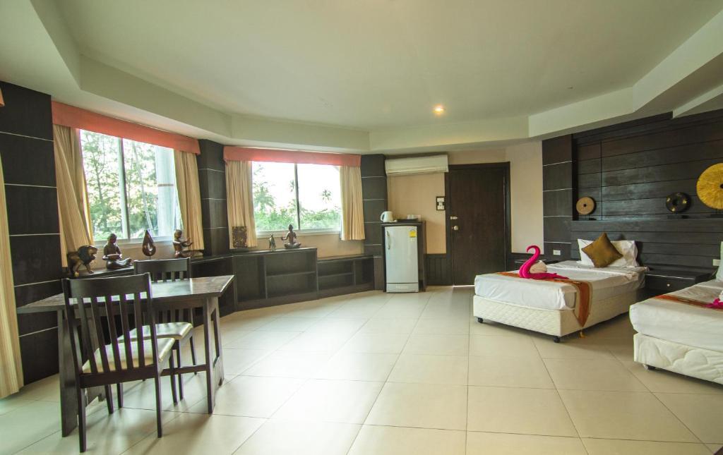 Guitar Hotel 2*