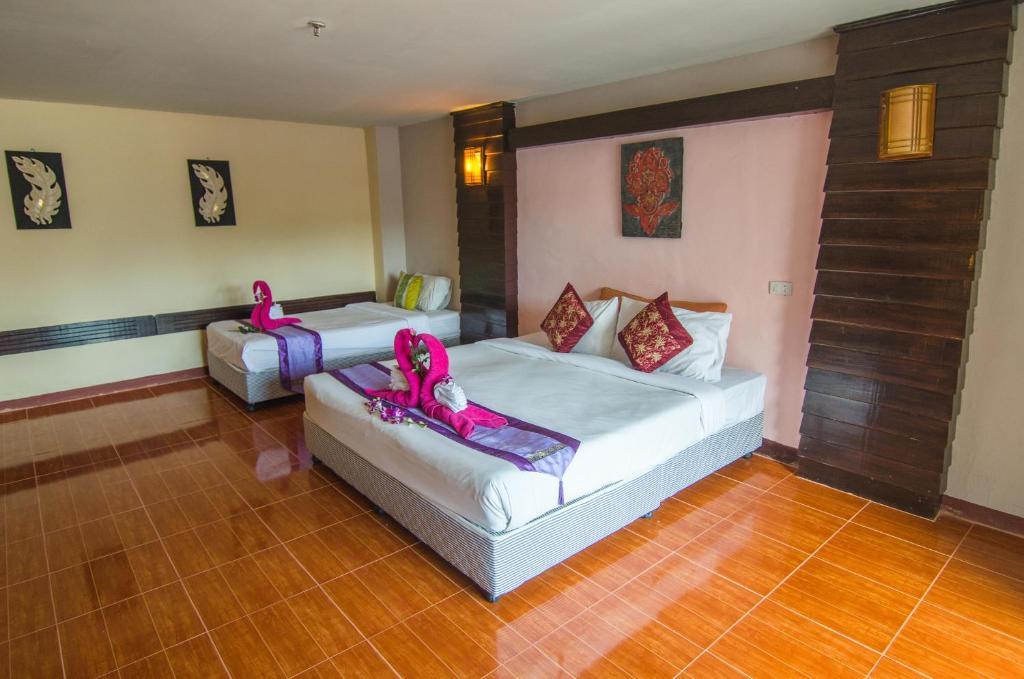 Guitar Hotel 2*