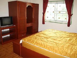 Rai Rom Yen Sha Apartment Patong