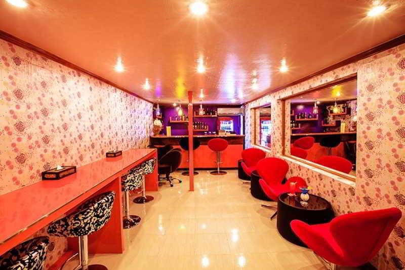 Oyo 796 Paradise Sukhumvit Hotel