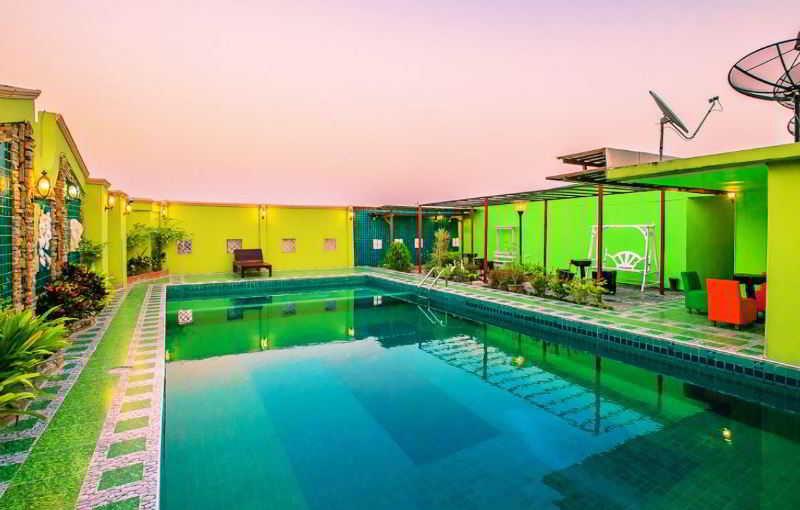 Oyo 796 Paradise Sukhumvit Hotel