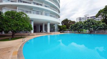 Baan Tiewklurn Beachfront Condomium Hotel 3*