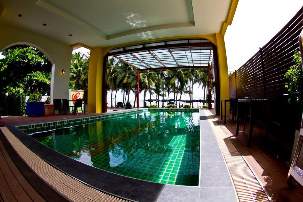 Coasta Bangsaen 3*