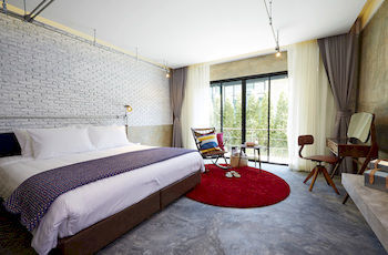 The Restro Hotel Hua Hin
