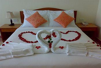 Phetpailin Hotel 3*