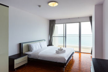 Baan Tiewklurn Beachfront Condomium Hua Hin
