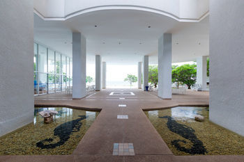 Baan Tiewklurn Beachfront Condomium