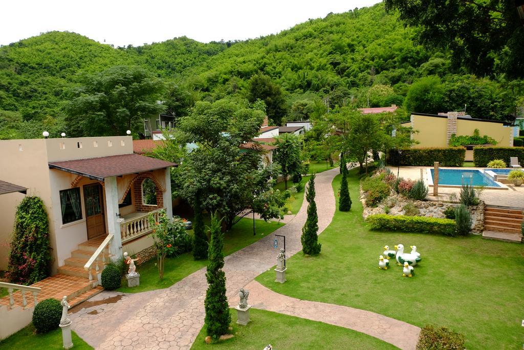 Stamp Hills 3* Suan Phueng