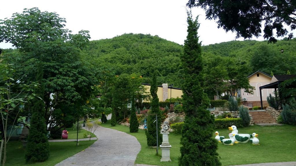Resort Stamp Hills 3*