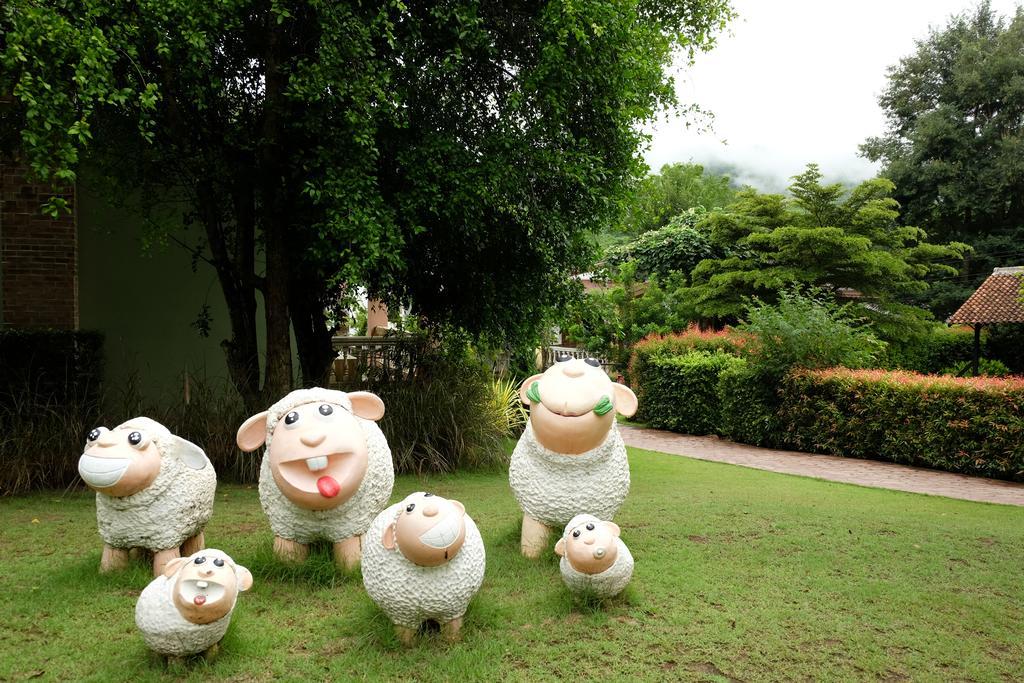 Resort Stamp Hills