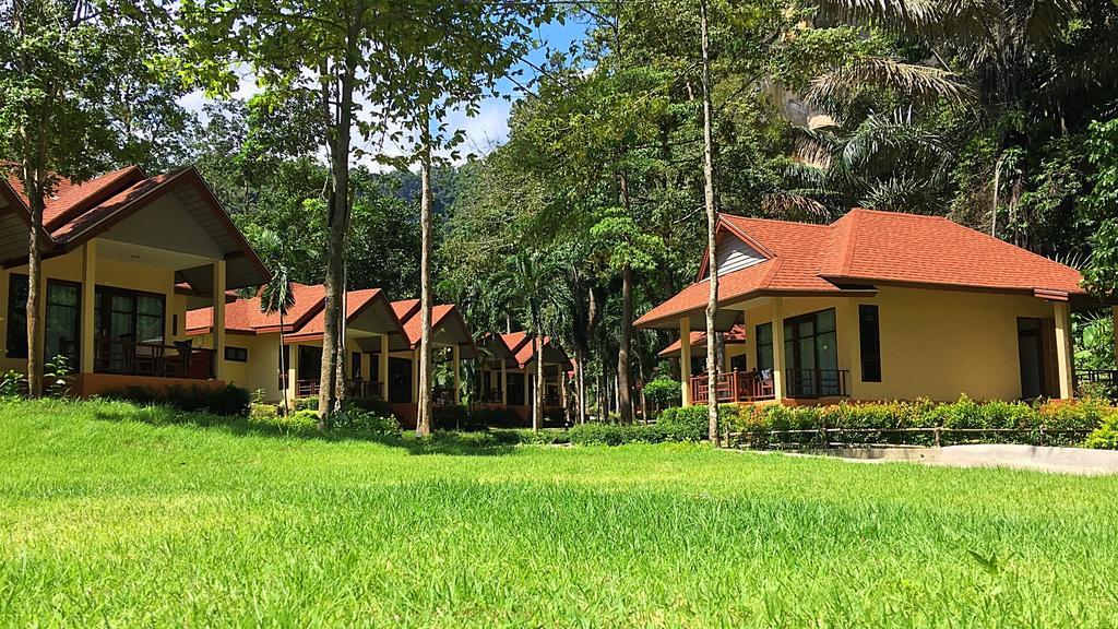 Bay Resort 3*