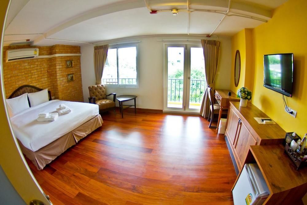 Hotel Coasta Bangsaen 3*