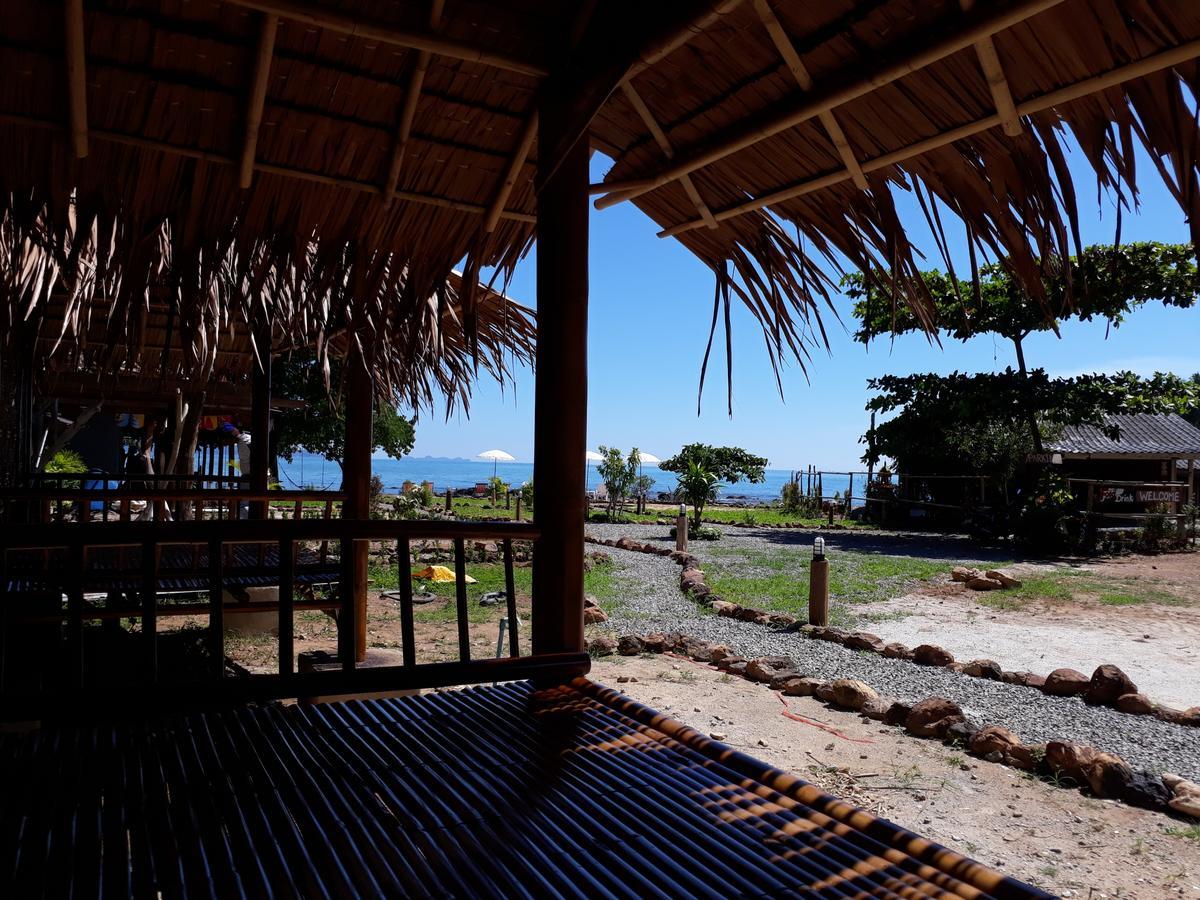 Mook Anda Lanta Village 3*