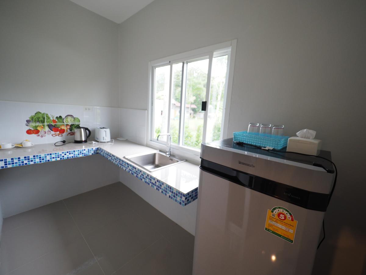 Lanta Smile Guest house