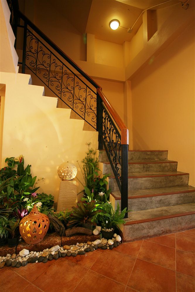 High Lords Hotel 3*
