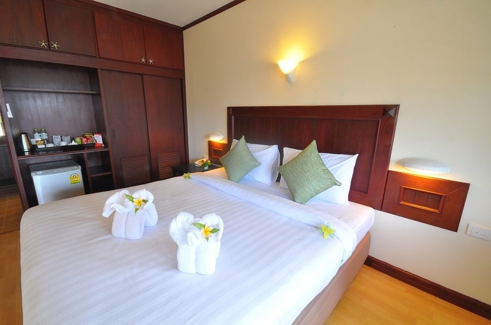 Resort Isle Krabi-sha Klong Muang Beach